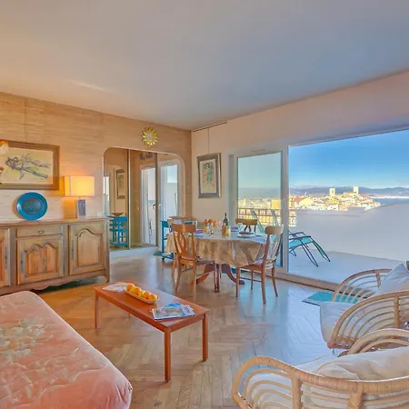 Apartment Le 44 - Sea & Mountain View - Happy Antibes