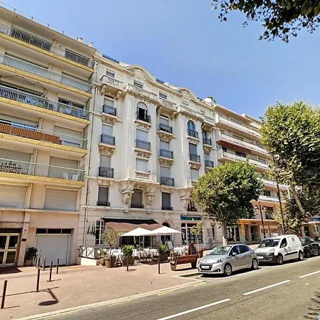 Apartment Le 44 - Sea & Mountain View - Happy Antibes